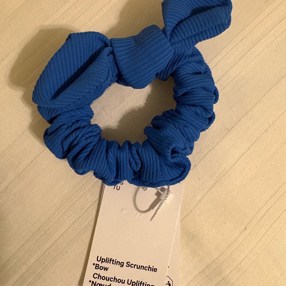 Lululemon uplifting scrunchie bow new tags PDBL